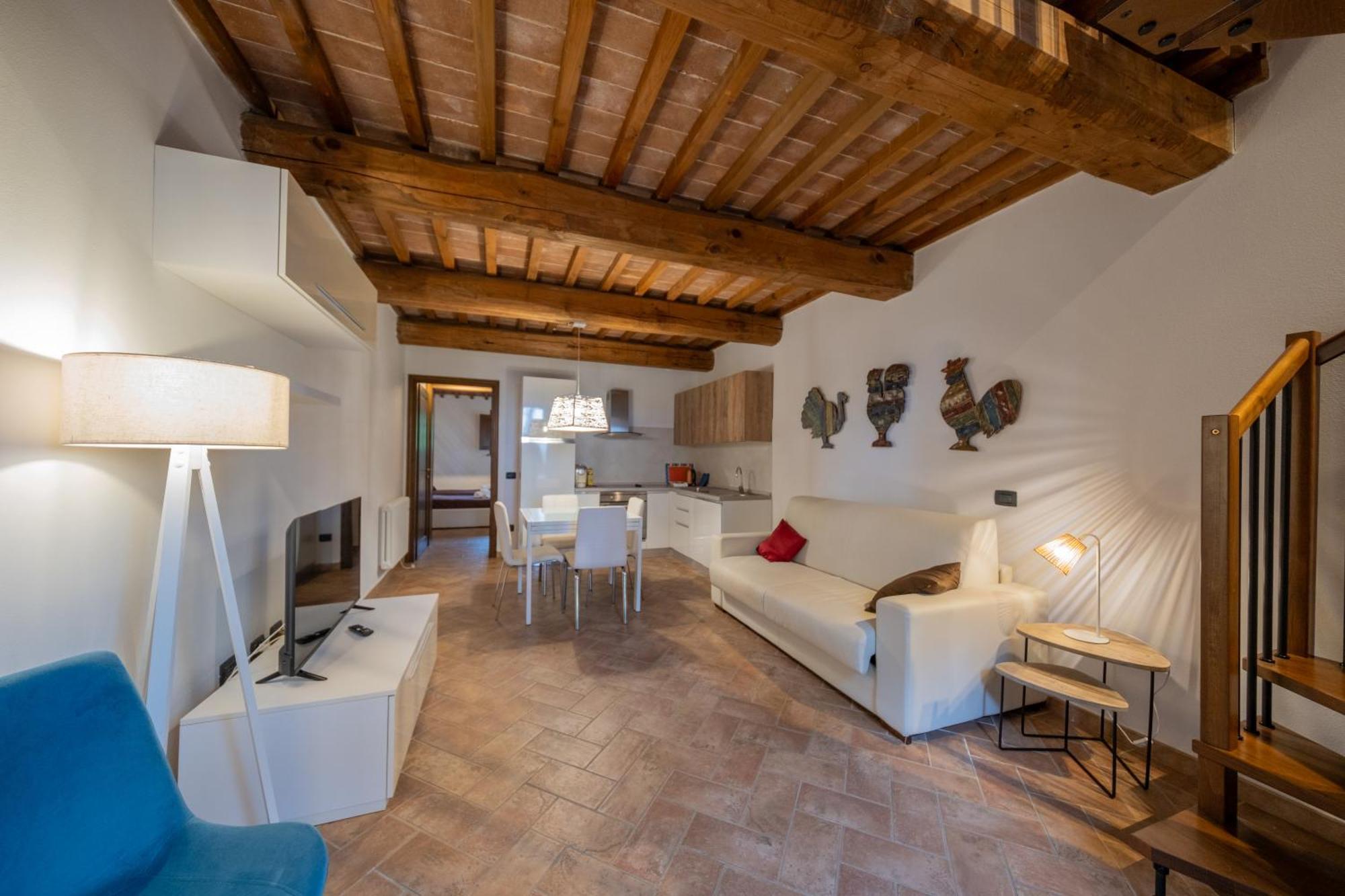 San Ruffino Apartments Lari Kültér fotó
