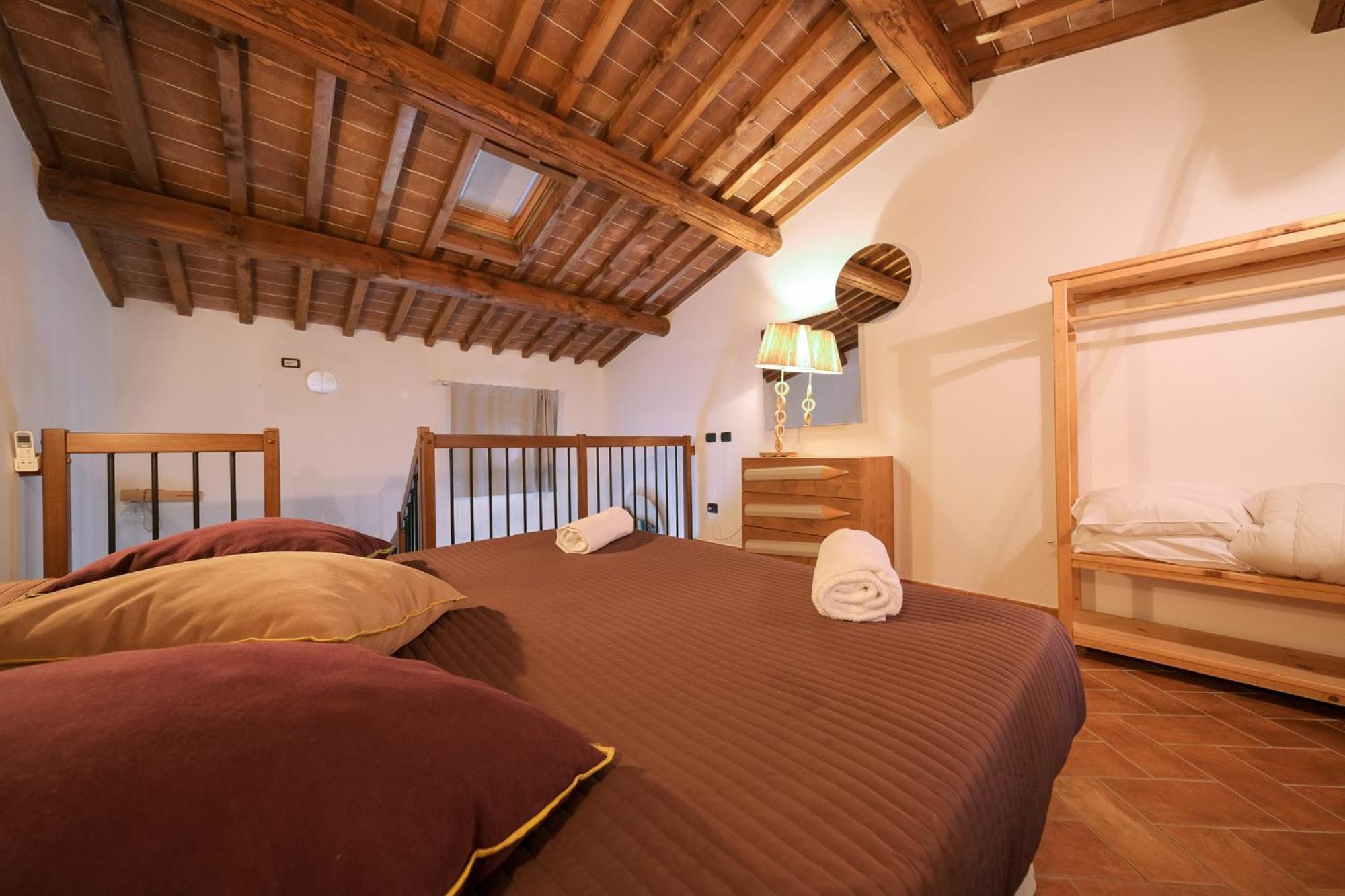 San Ruffino Apartments Lari Kültér fotó