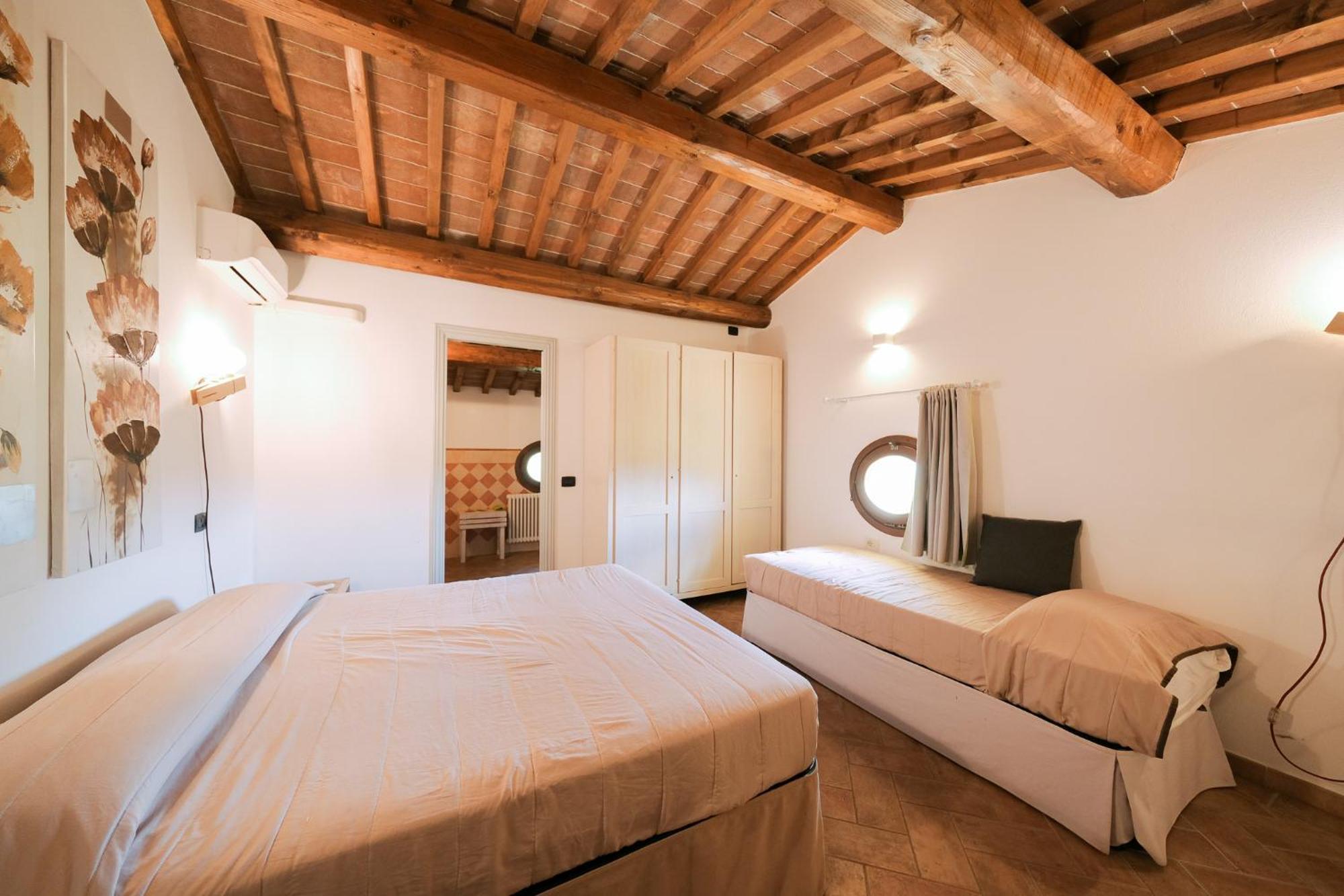San Ruffino Apartments Lari Kültér fotó